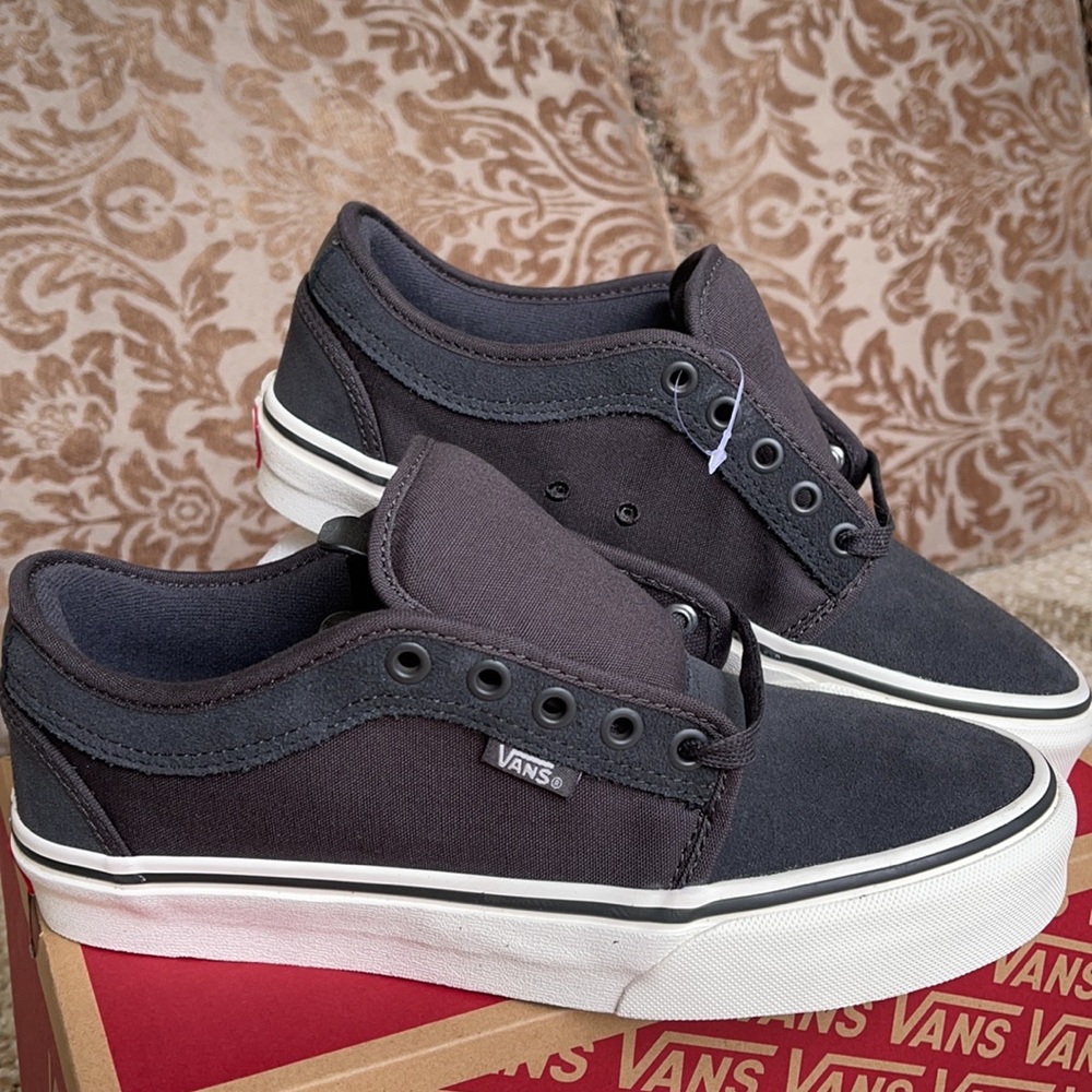 Vans Chukka Low Raven/Marshmallow Men’s - Picture 3 of 16